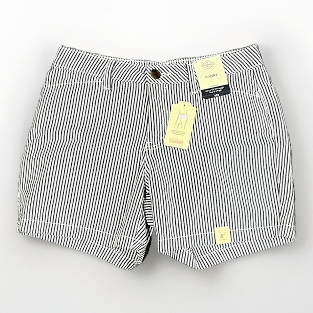 St. Johns Bay Bermuda Shorts Womens 2 Blue White Striped Flap Back Pockets NWT